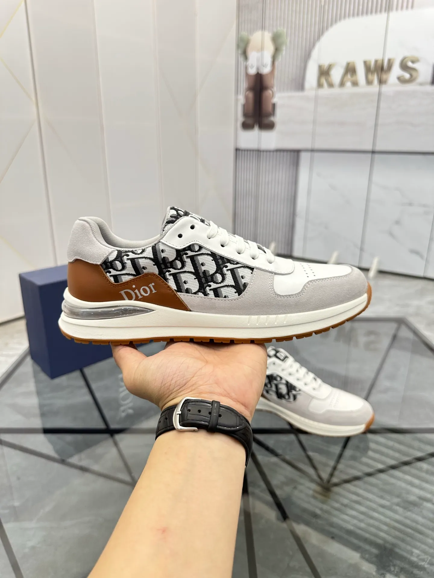 Men's shoes for sale 💰: 💰P420¥ Product trademark: Dior* "Dior*" low-top casual shoes Regular size: 38-44 (can be customized to 45) Product materials: imported cowhide leather upper spliced ​​with original fabric, breathable lining, original outsole. No.:6735